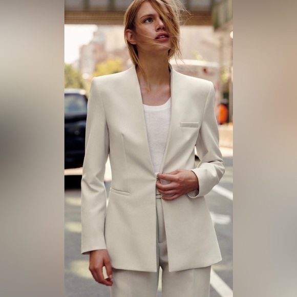 Zara Ecru Colored Inverted Lapel Blazer. NWT. Size Medium. - Picture 8 of 16